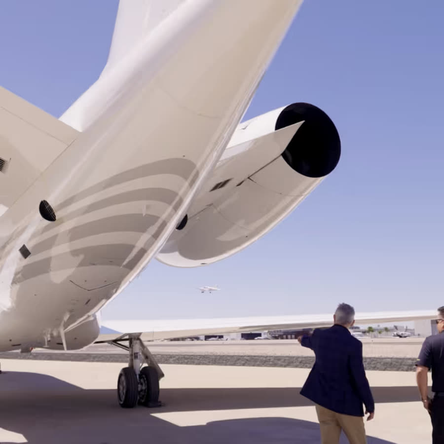 FlyHouse team inspecting an aircraft on the ramp